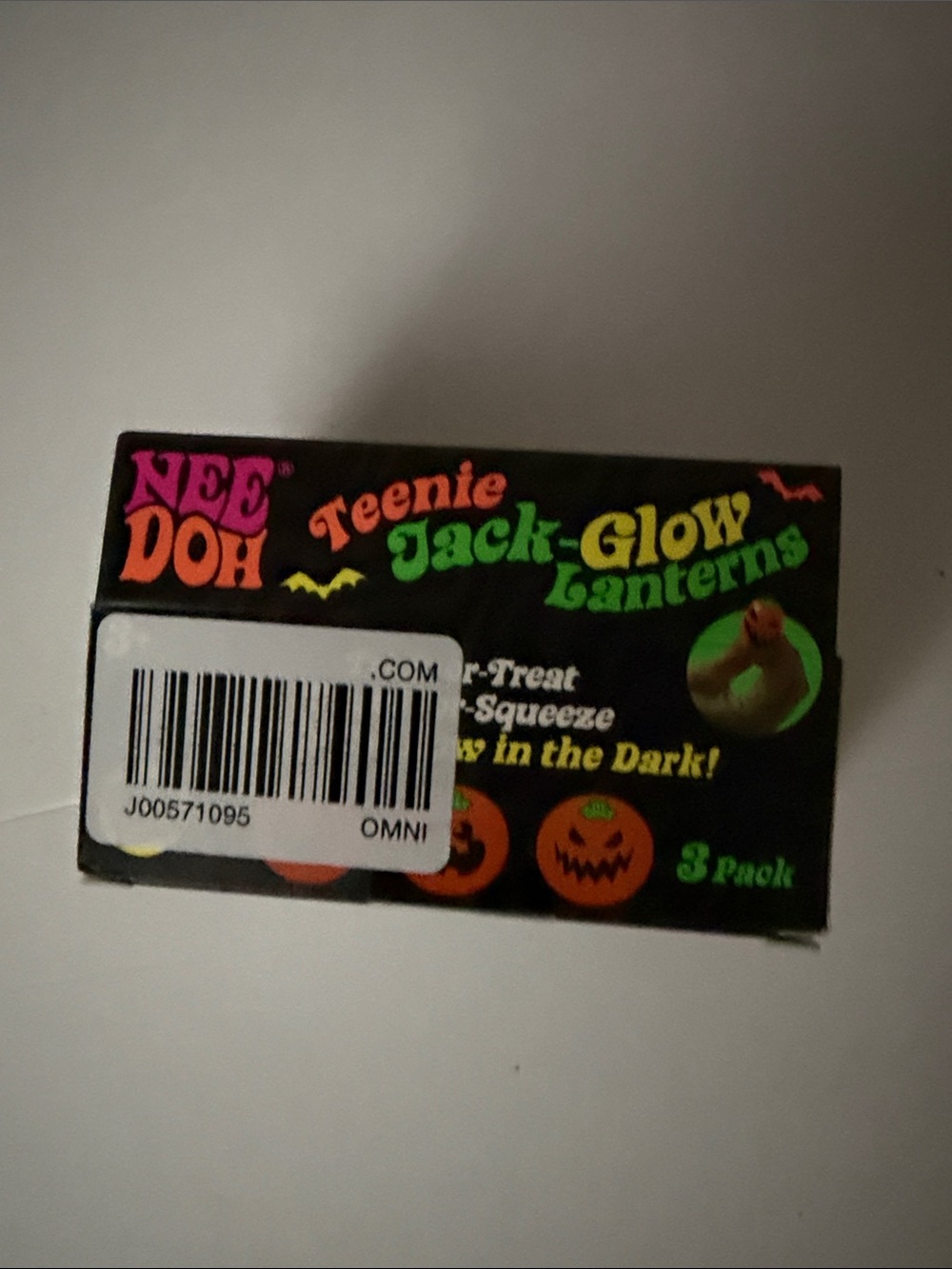 NeeDoh Teenie Jack-Glow Lanterns 3-Pack - Orange Pumpkin Party Favors - Picture 3 of 5